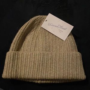 Universal Threads Beanie